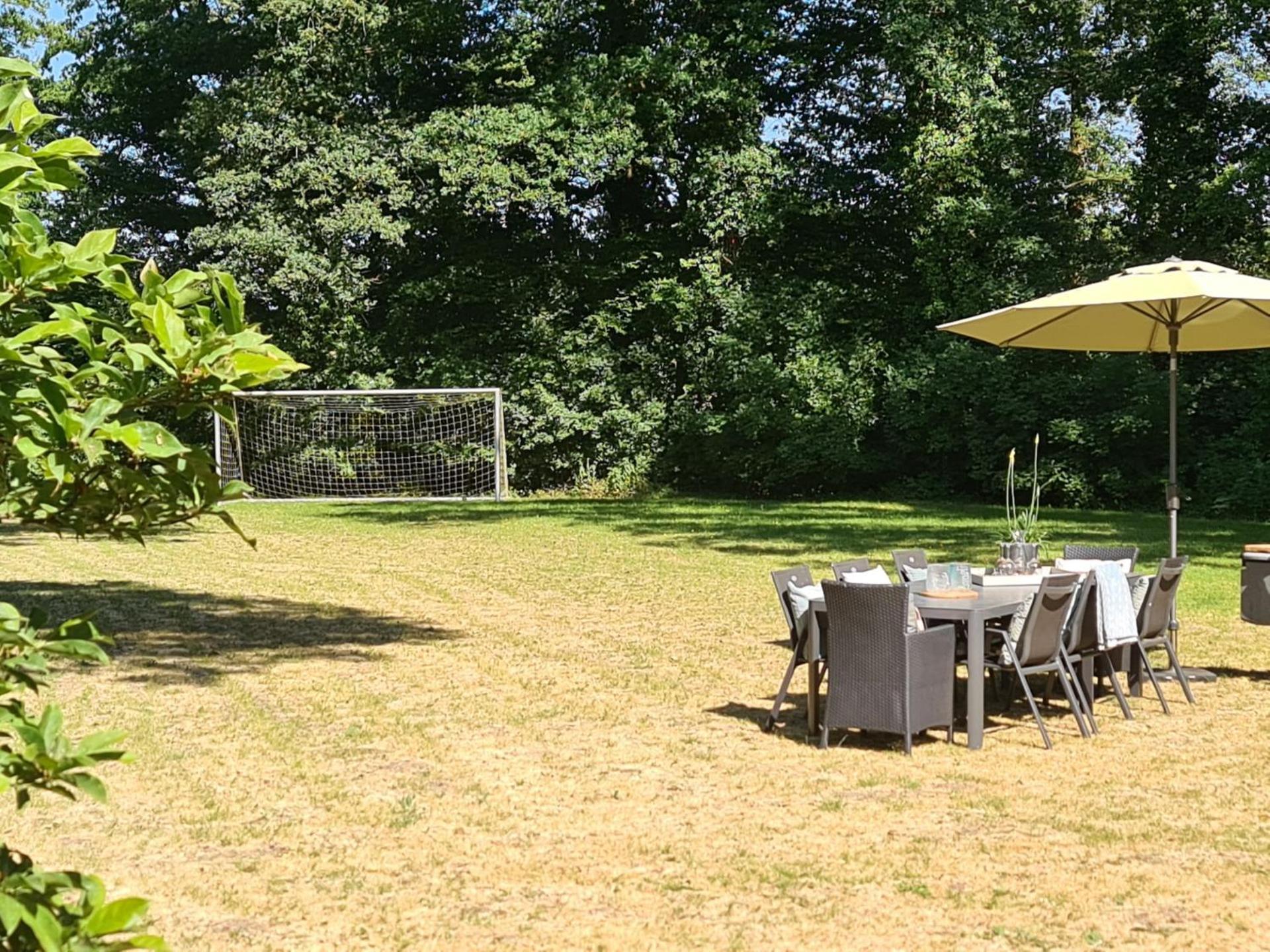 Landgoed De Lavei Bed & Breakfast Weleveld Exterior photo